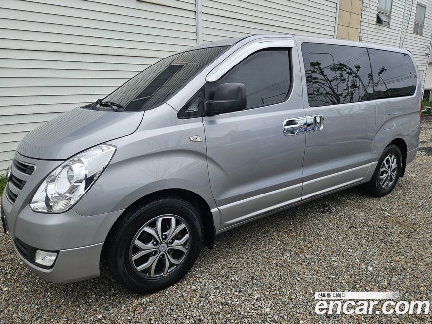 Hyundai Starex 2016