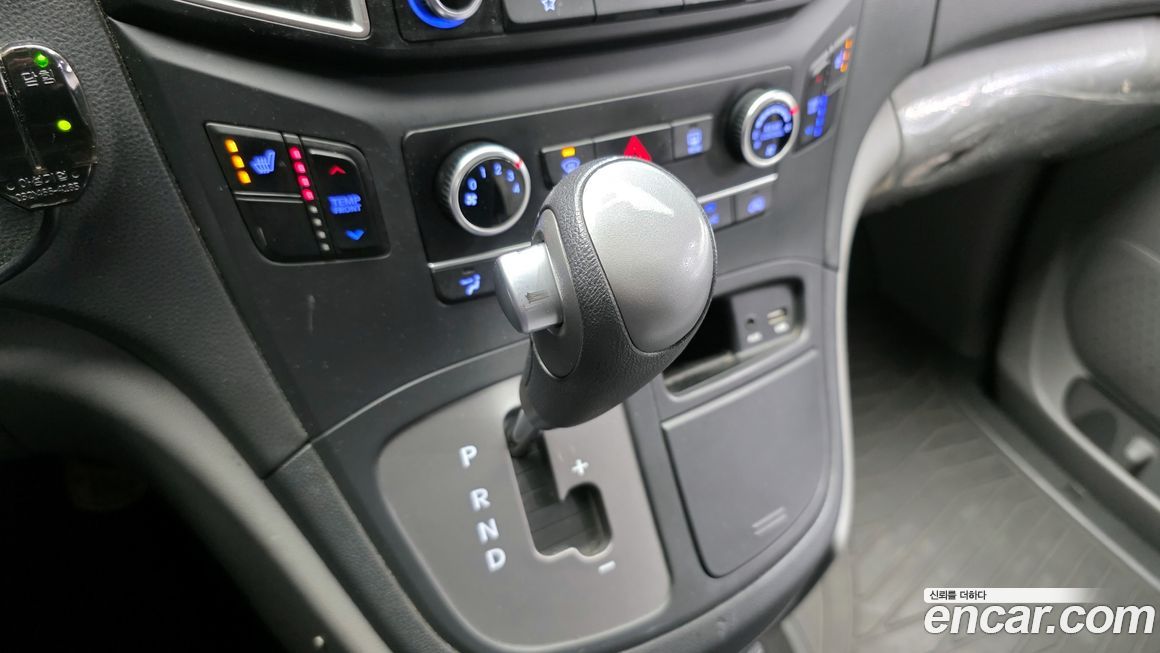 Hyundai Starex 2019