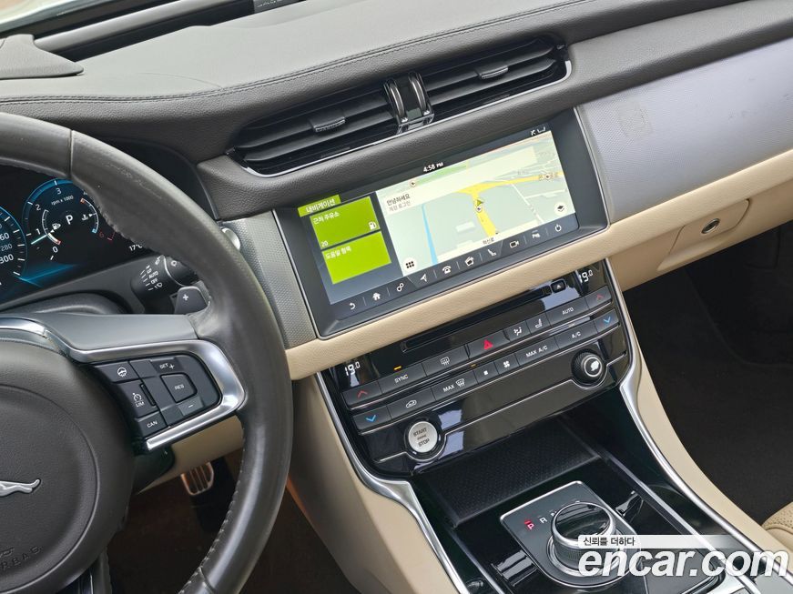 Jaguar XF 2019