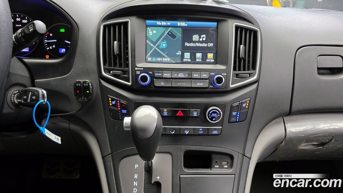 Hyundai Starex 2019
