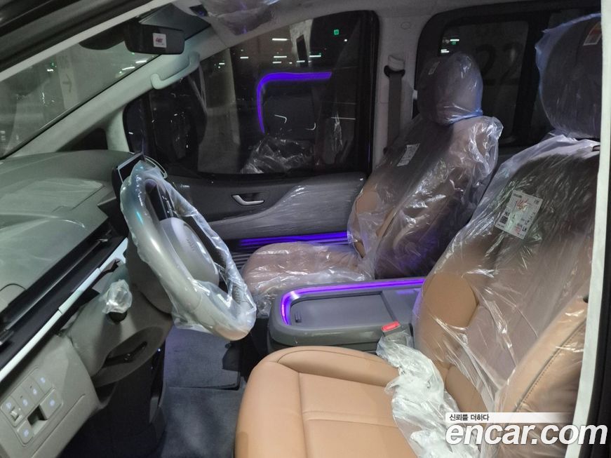 Hyundai Staria 2025