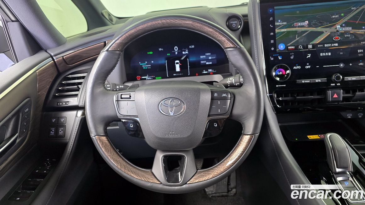 Toyota Alphard 2024