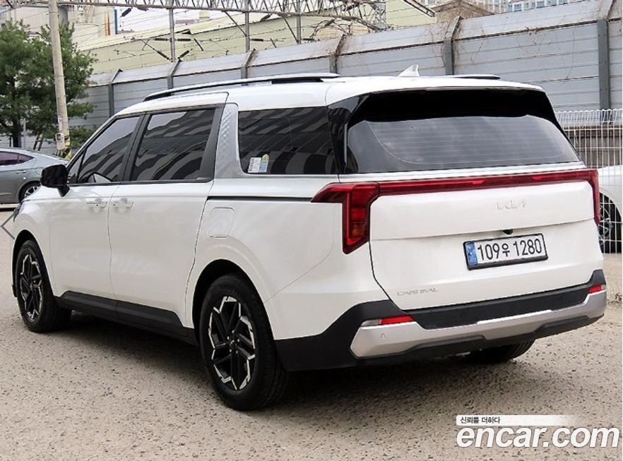 Kia Canival 2025