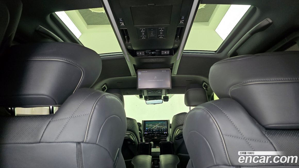 Toyota Alphard 2024
