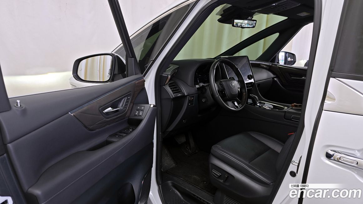 Toyota Alphard 2024