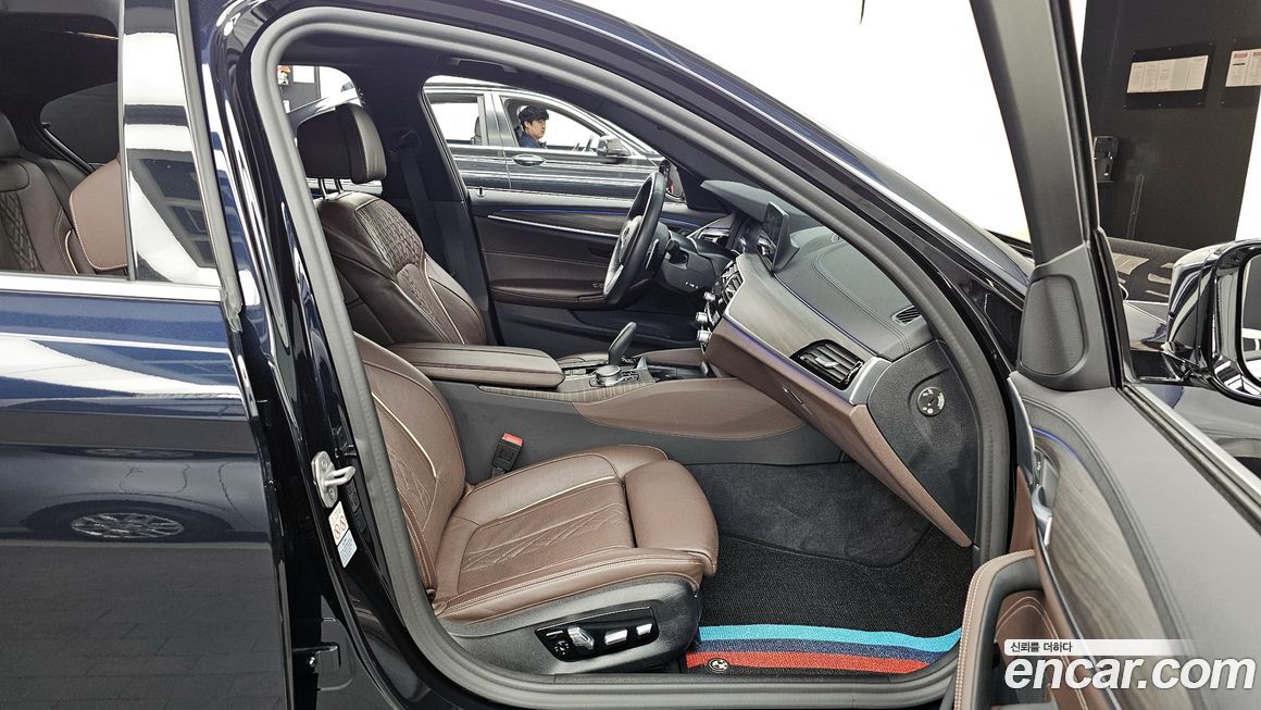 BMW 5-Series 2020