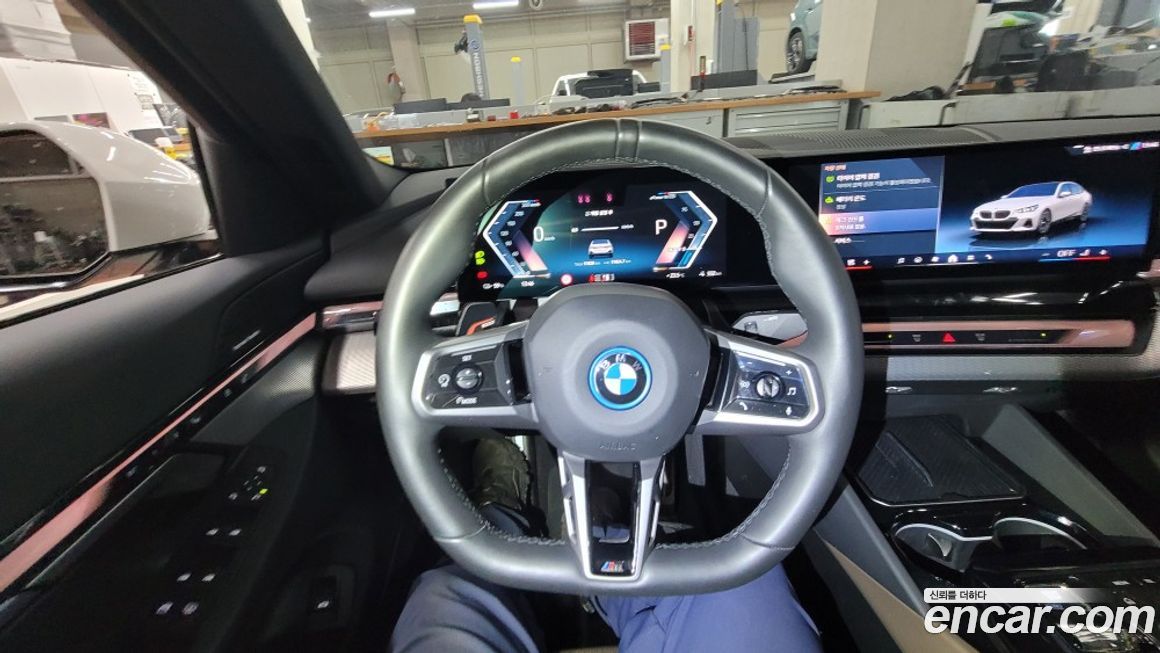BMW i5 2024