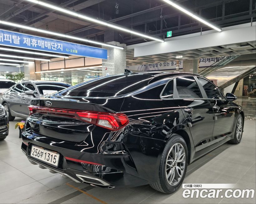 Kia K5 2021