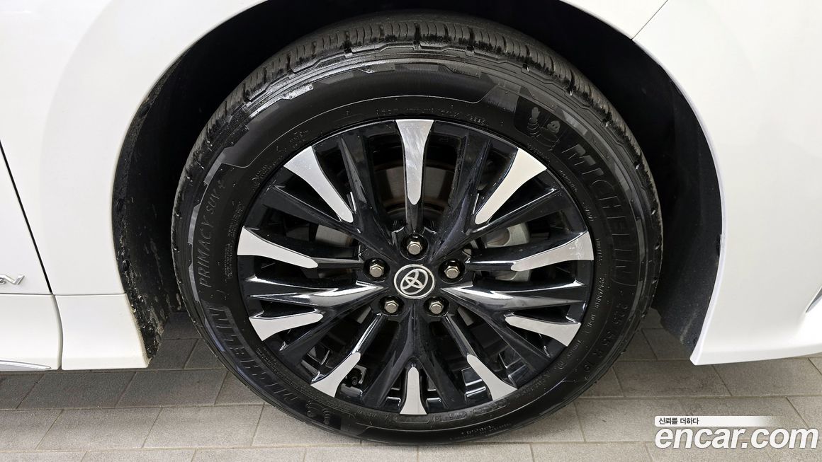 Toyota Alphard 2024