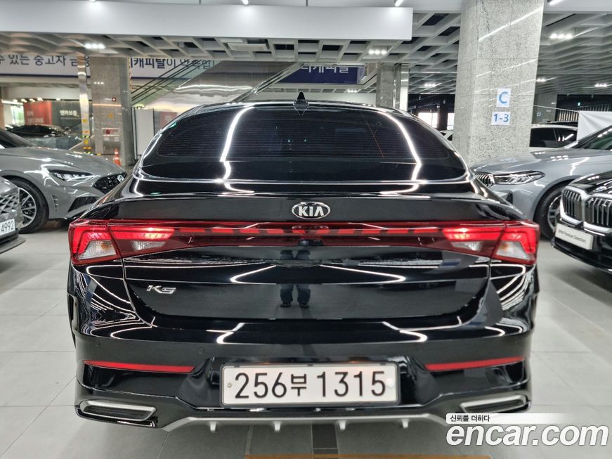 Kia K5 2021