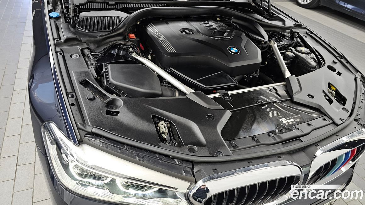 BMW 5-Series 2020