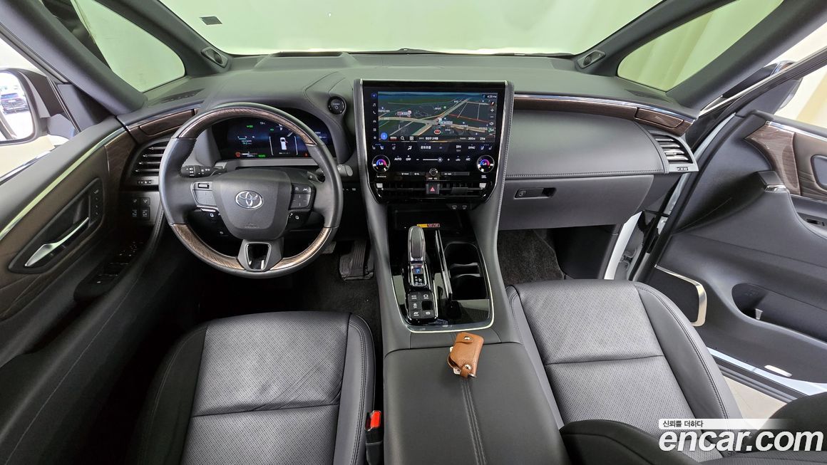 Toyota Alphard 2024