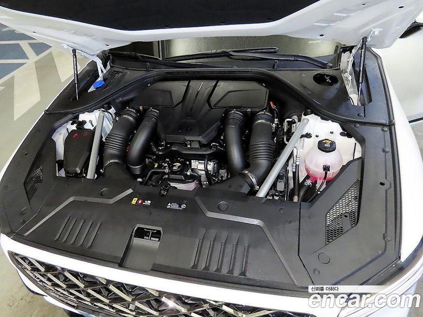 Genesis GV70 2025