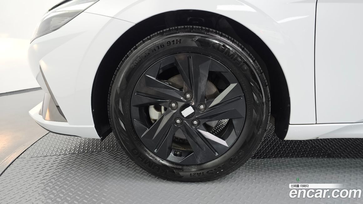 Hyundai AVANTE 2023