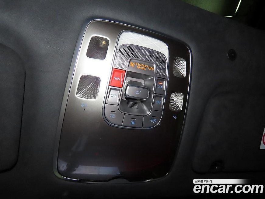 Genesis GV70 2025