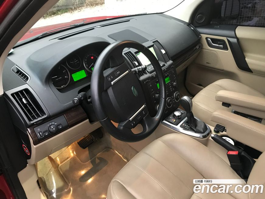 Land Rover Freelander 2012