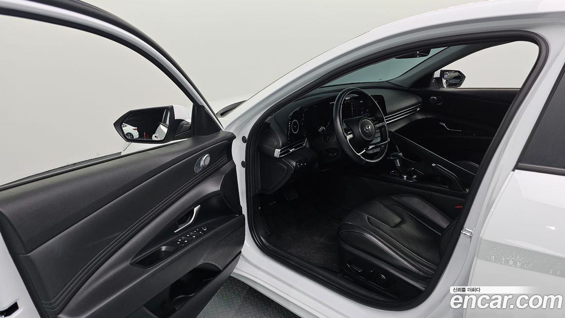 Hyundai AVANTE 2023