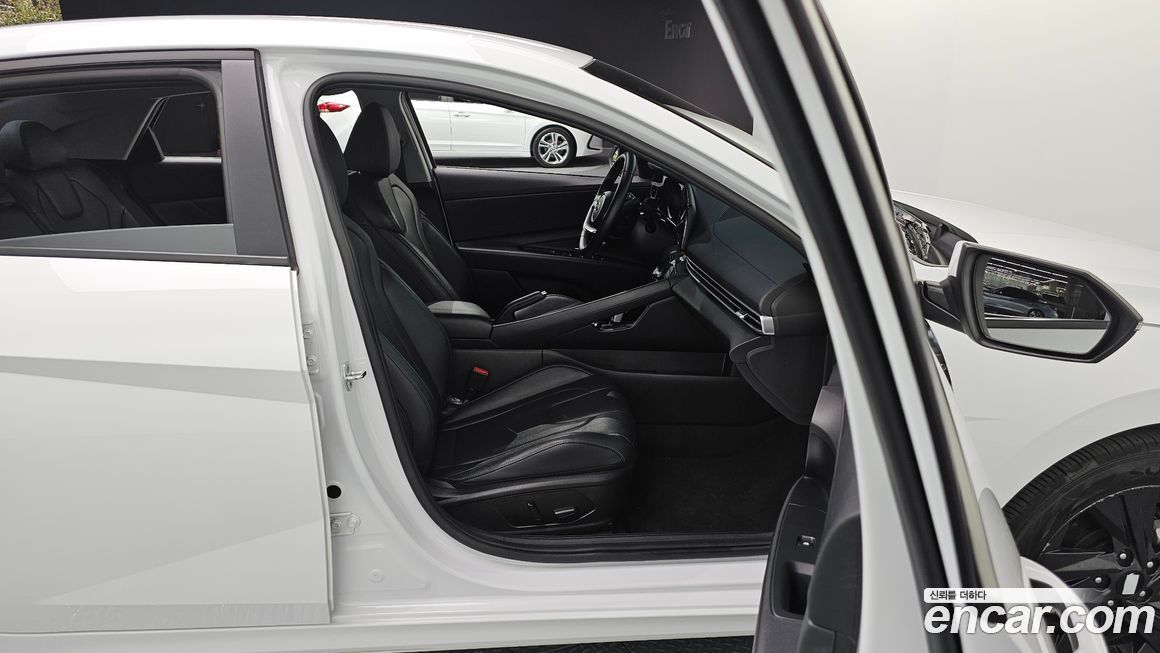 Hyundai AVANTE 2023