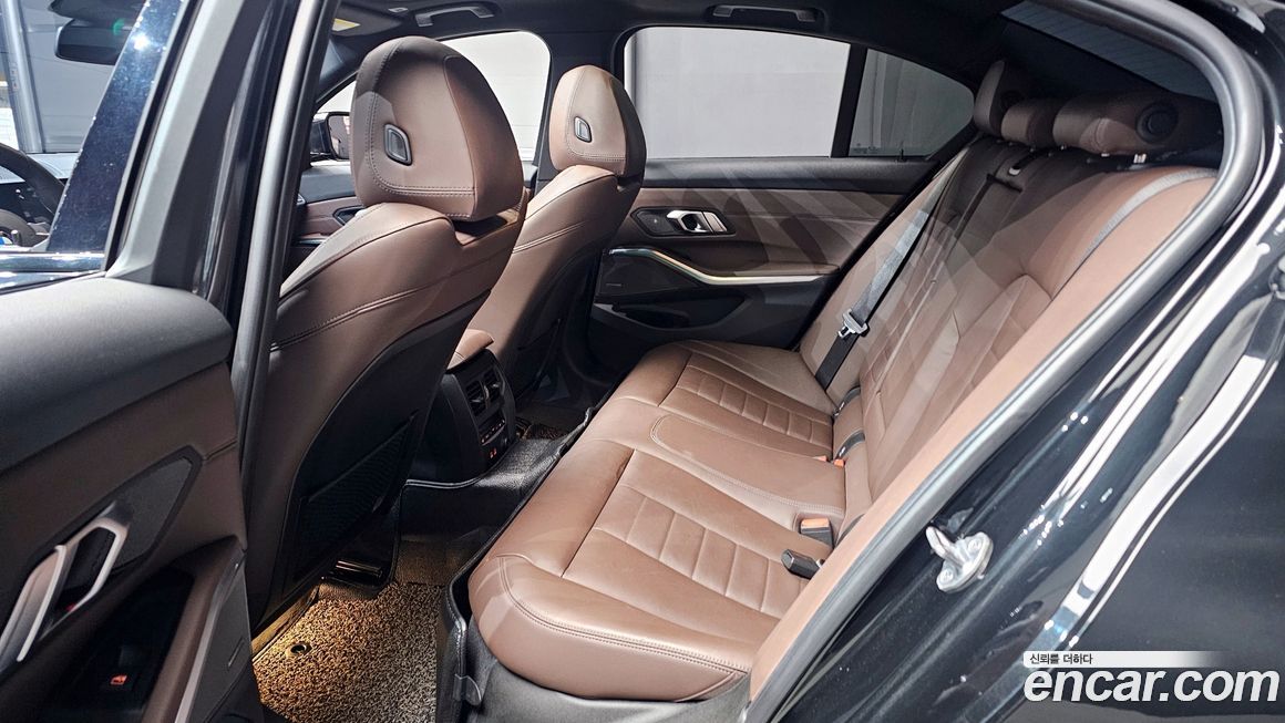 BMW 3-Series 2019