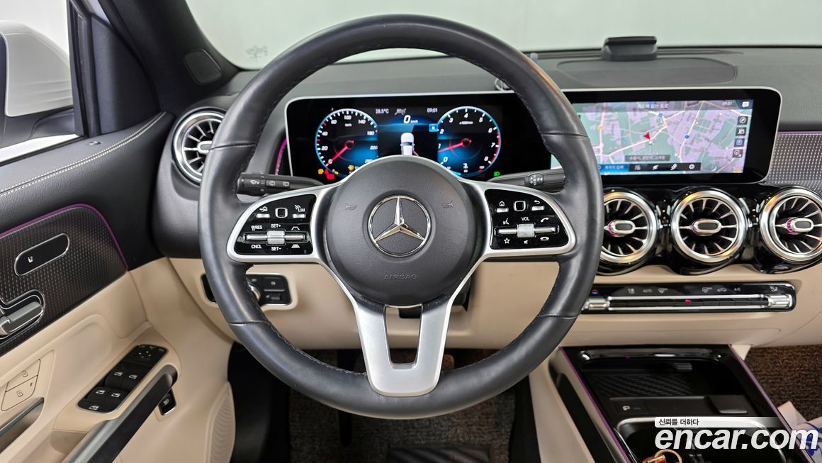 Mercedes-Benz GLB-Class 2020