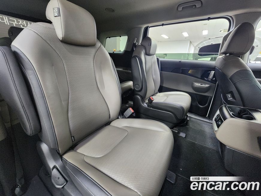 Kia Canival 2024