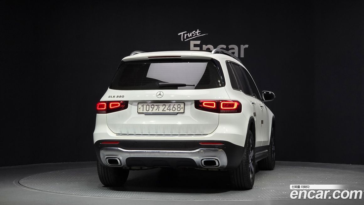 Mercedes-Benz GLB-Class 2020