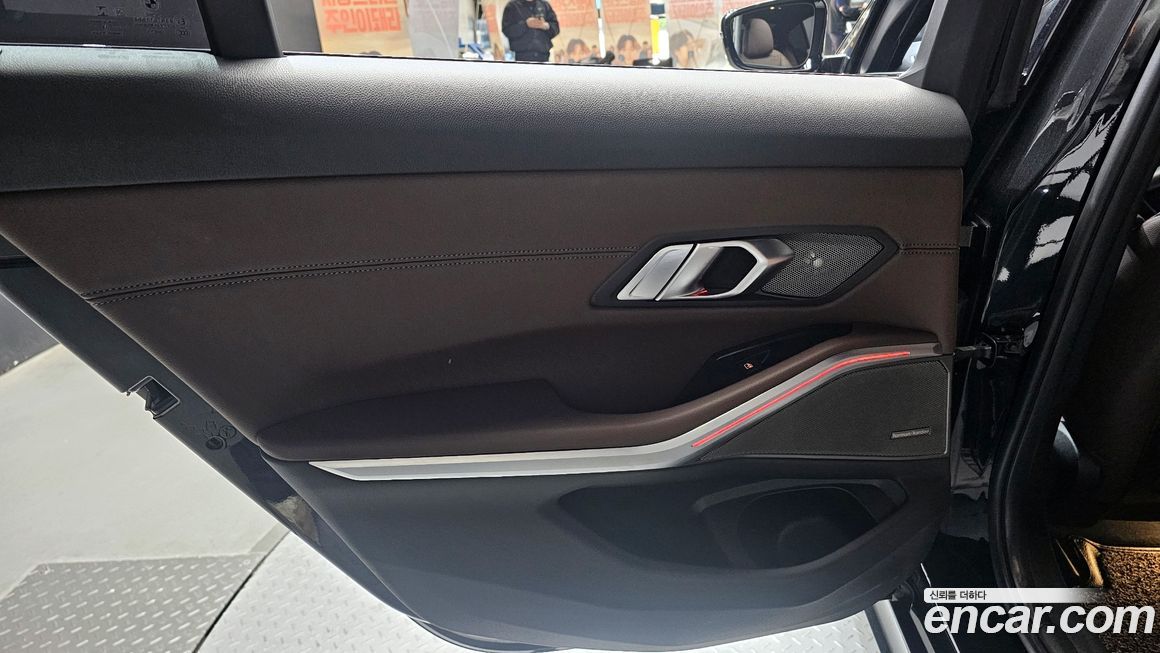 BMW 3-Series 2019