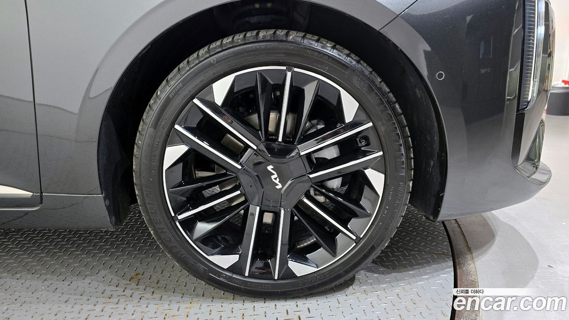 Kia K8 2025
