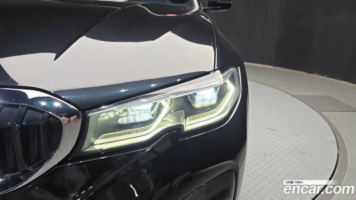 BMW 3-Series 2019