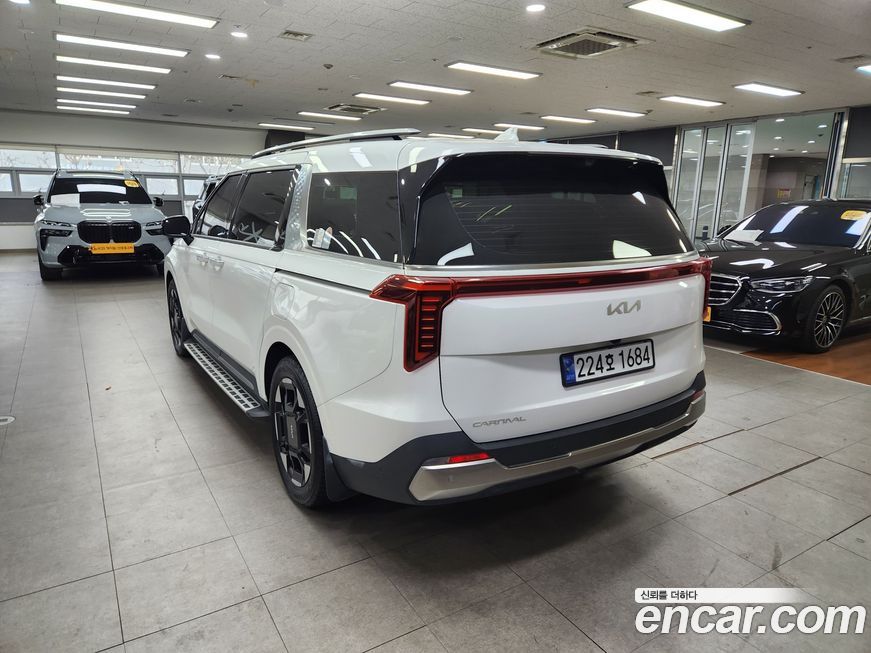Kia Canival 2024