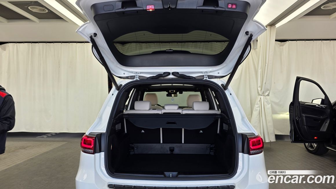 Mercedes-Benz GLB-Class 2020