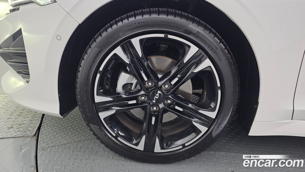 Kia K5 2023