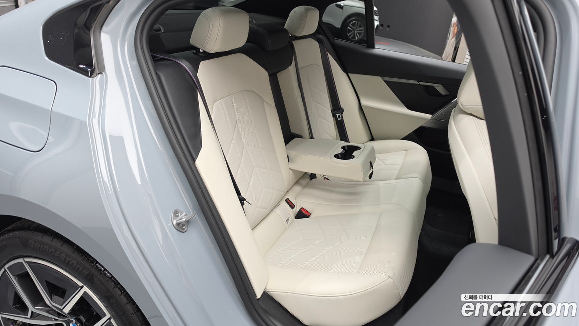 BMW 5-Series 2026