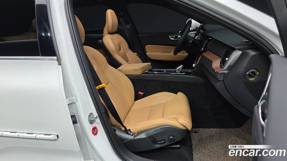 Volvo XC60 2024