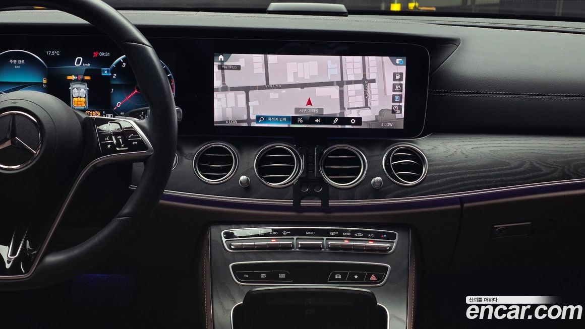 Mercedes-Benz E-Class 2023
