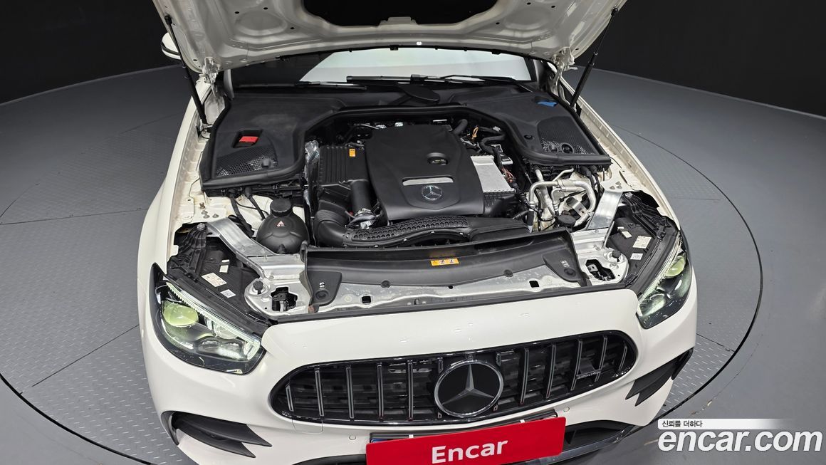 Mercedes-Benz E-Class 2023