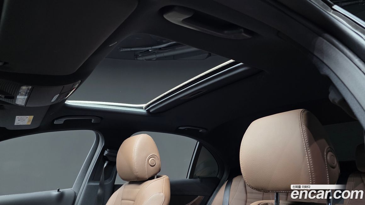 Mercedes-Benz E-Class 2023