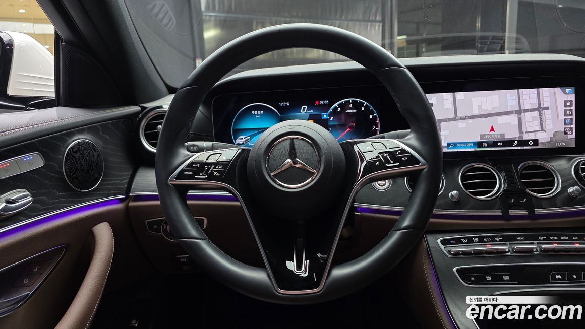 Mercedes-Benz E-Class 2023