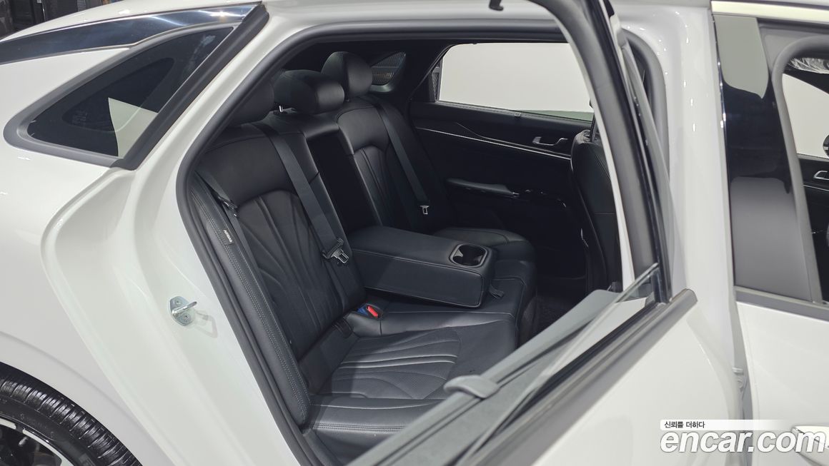 Kia K5 2023