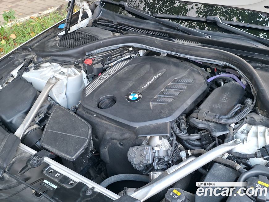 BMW 5-Series 2021