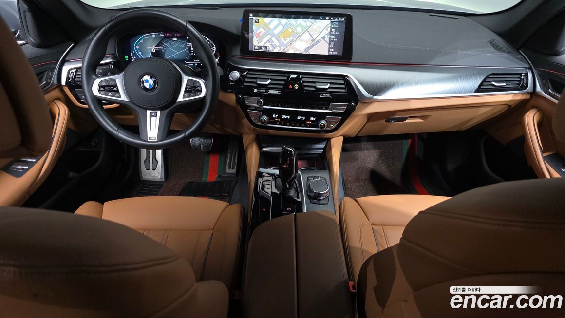 BMW 5-Series 2023