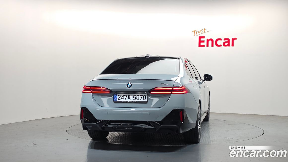 BMW 5-Series 2026
