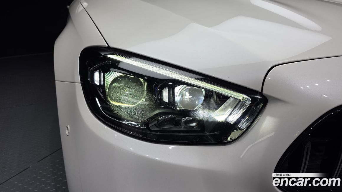 Mercedes-Benz E-Class 2023