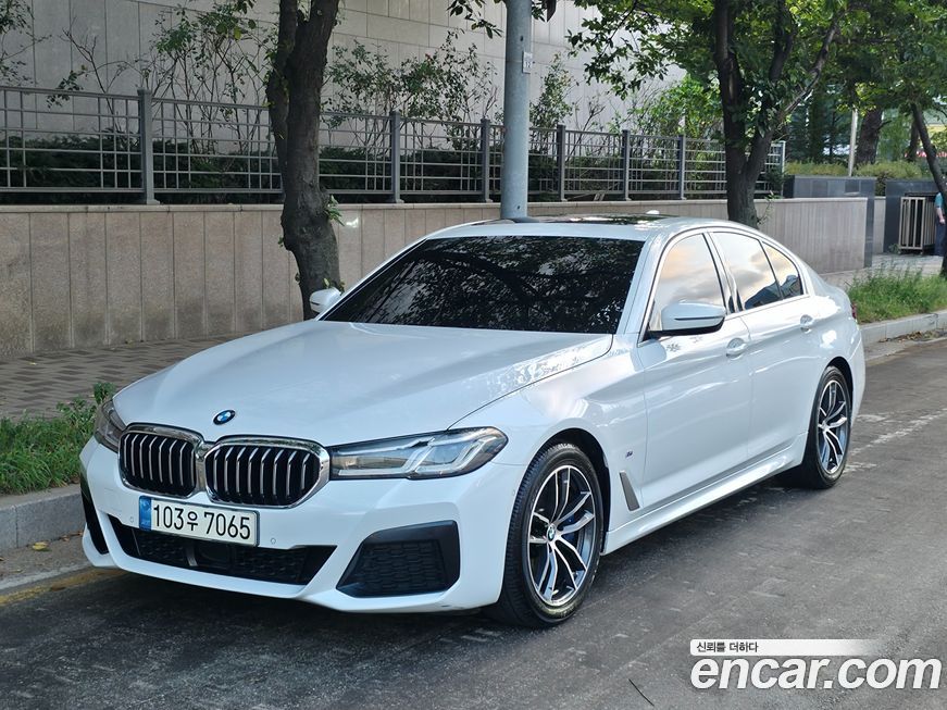 BMW 5-Series 2021