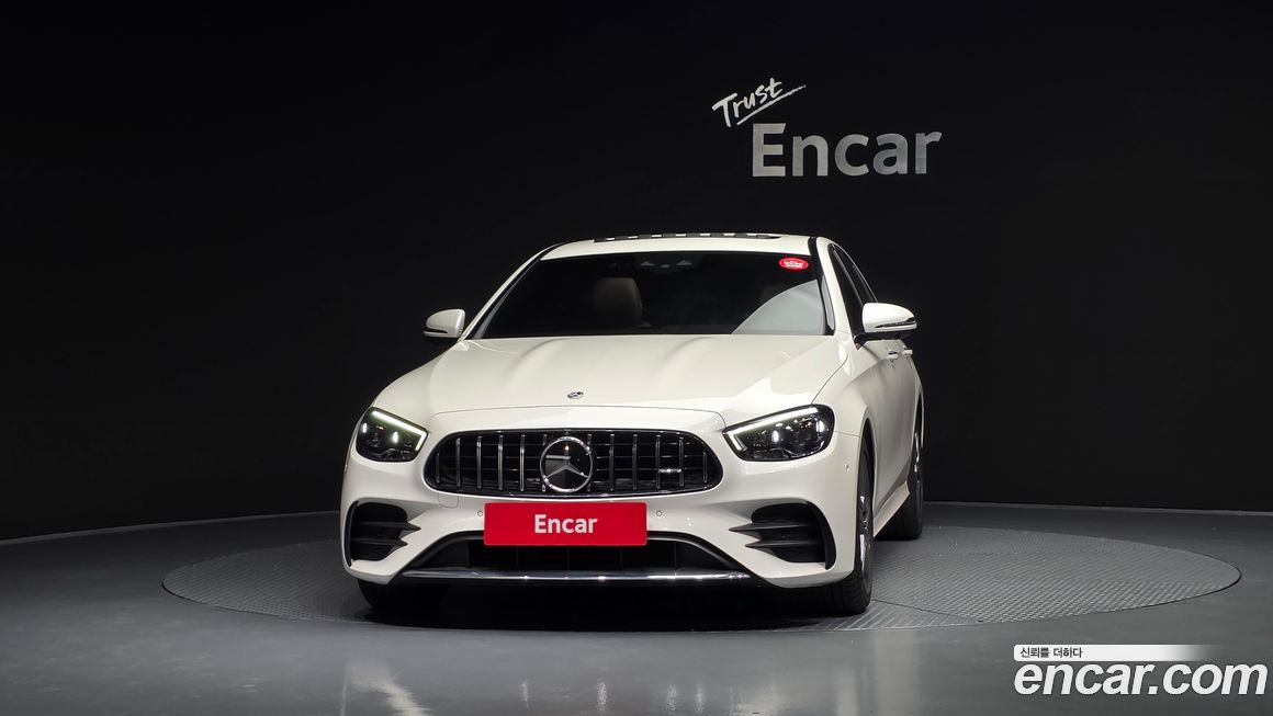 Mercedes-Benz E-Class 2023