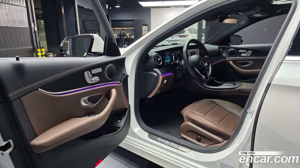Mercedes-Benz E-Class 2023