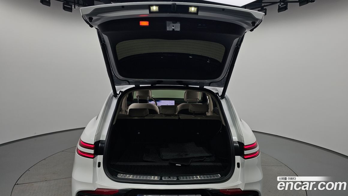 Genesis GV70 2025