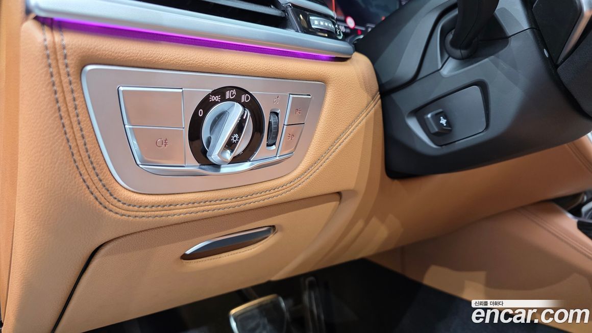 BMW 7-Series 2021