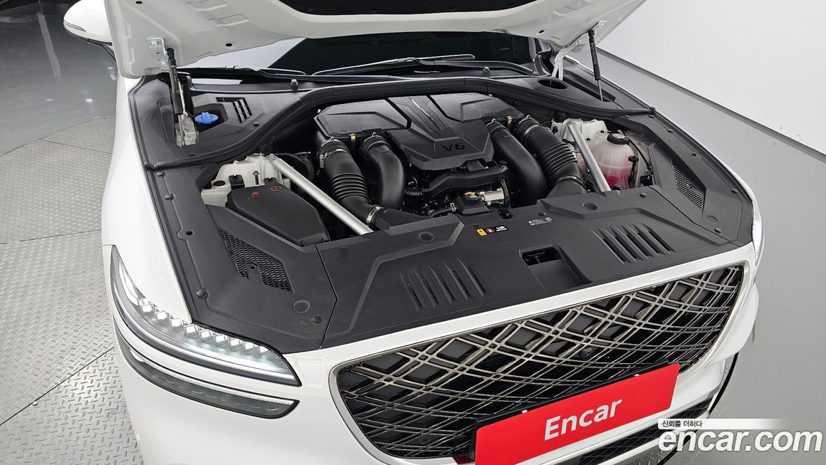 Genesis GV70 2025