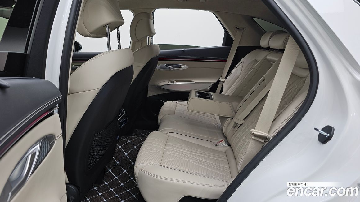 Genesis GV70 2025